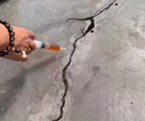 靖远混凝土裂缝修补技术详解​